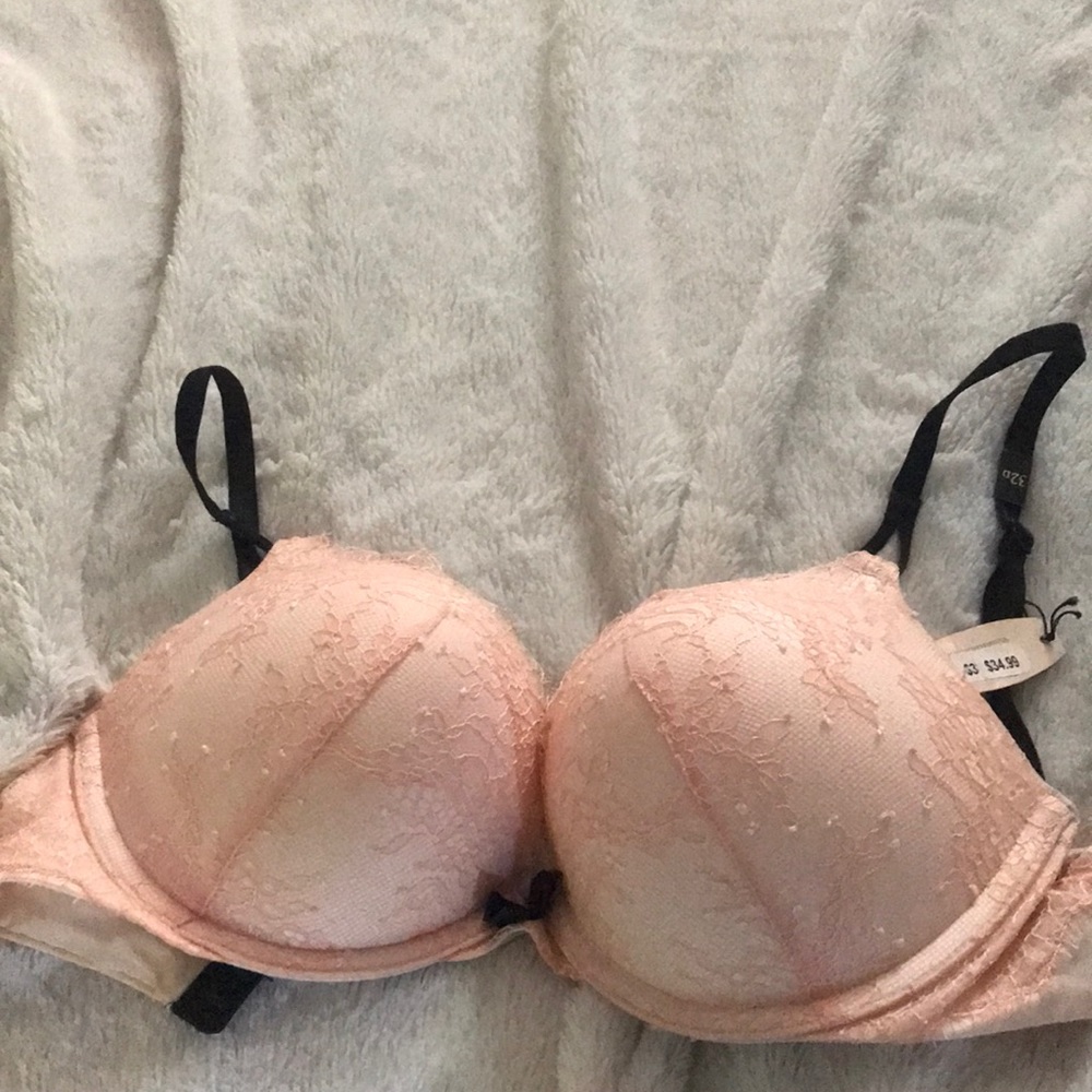 Victoria Secret bombshell